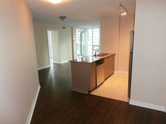 608 - 12 Yonge St, Condo with 2 bedrooms, 2 bathrooms and 1 parking in Toronto ON | Image 3