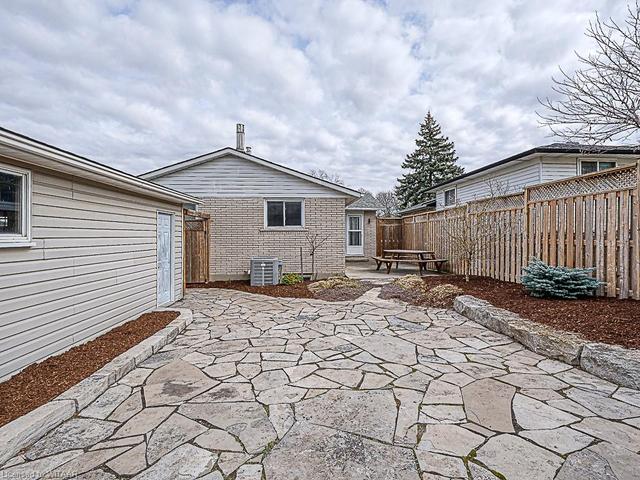 303 Macdonald Dr, House detached with 3 bedrooms, 2 bathrooms and 5 parking in Woodstock ON | Image 26