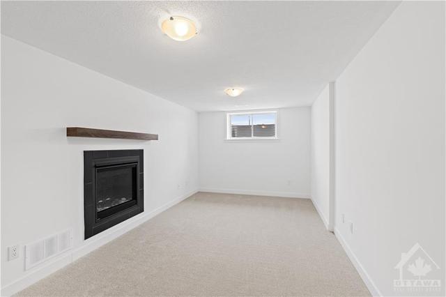 966 Brian Good Ave, Townhouse with 3 bedrooms, 3 bathrooms and 2 parking in Ottawa ON | Image 28