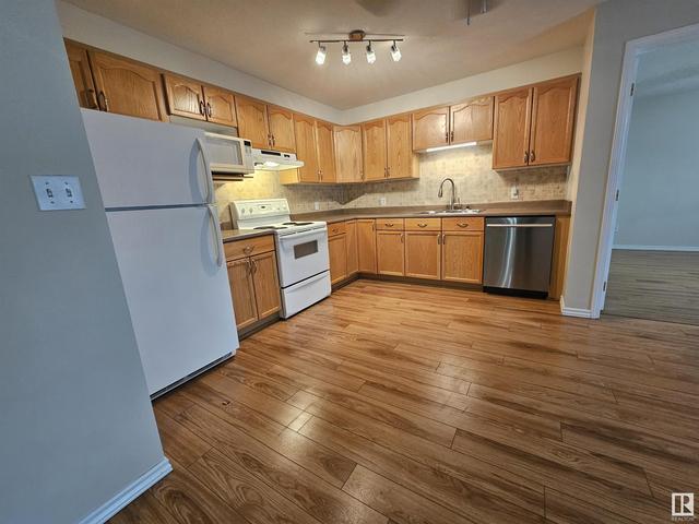 314 - 4700 43 Ave, Condo with 2 bedrooms, 2 bathrooms and null parking in Stony Plain AB | Image 2