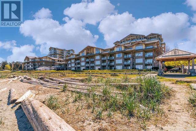 702 - 194 Beachside Dr, Condo with 2 bedrooms, 2 bathrooms and 1 parking in Parksville BC | Image 9