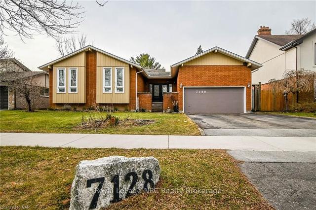 7128 Brian Cres, House detached with 3 bedrooms, 3 bathrooms and 6 parking in Niagara Falls ON | Image 1