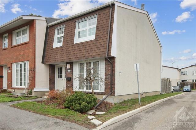 257 - 3310 Southgate Rd, Townhouse with 4 bedrooms, 2 bathrooms and 1 parking in Ottawa ON | Image 2