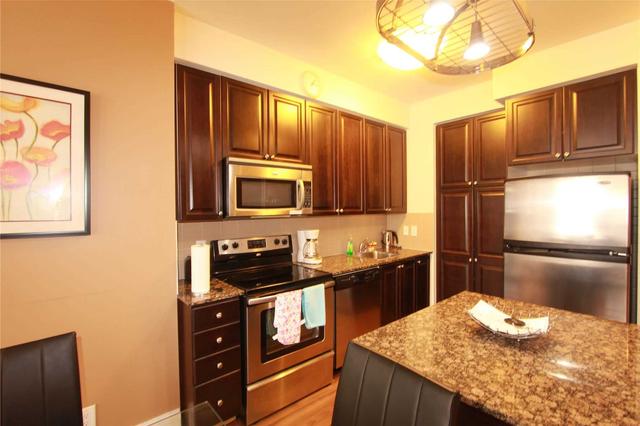 1608 - 330 Burnhamthorpe Rd W, Condo with 2 bedrooms, 2 bathrooms and 1 parking in Mississauga ON | Image 7
