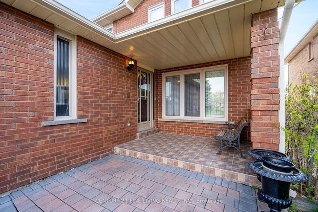 64 Adrianno Cres, House detached with 3 bedrooms, 4 bathrooms and 6 parking in Vaughan ON | Image 32