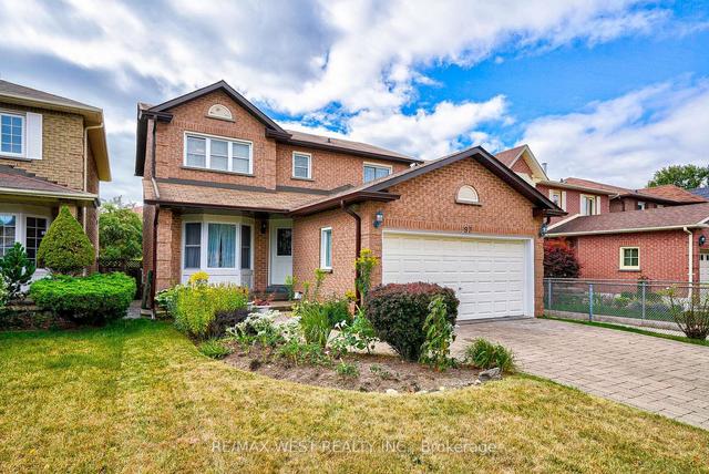 97 Grover Dr, House detached with 4 bedrooms, 4 bathrooms and 5 parking in Toronto ON | Image 12