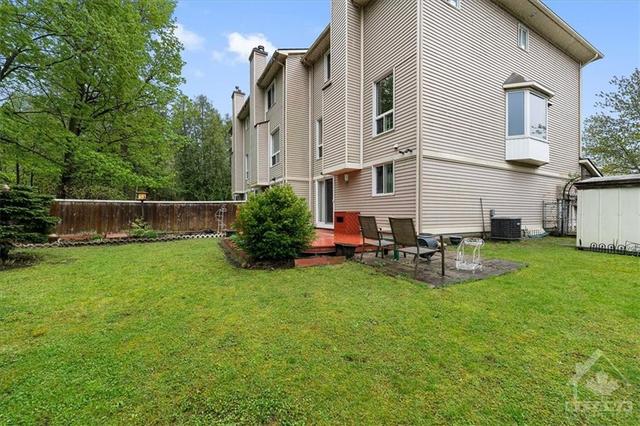 1133 Des Forets Ave, Townhouse with 3 bedrooms, 3 bathrooms and 3 parking in Ottawa ON | Image 29