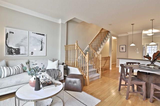 335 Logan Ave, House semidetached with 3 bedrooms, 3 bathrooms and 2 parking in Toronto ON | Image 2
