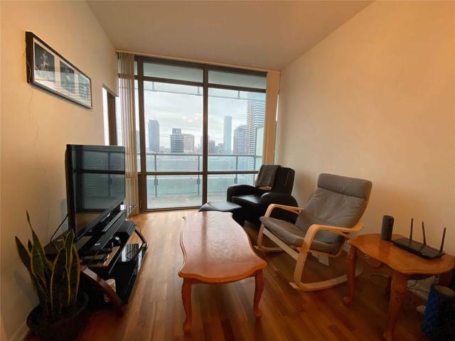3909 - 38 Grenville St, Condo with 1 bedrooms, 1 bathrooms and 1 parking in Toronto ON | Image 9