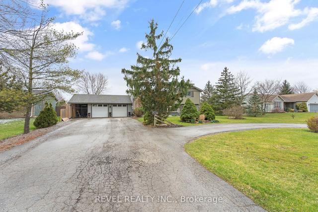 539 Forks Rd, House detached with 2 bedrooms, 2 bathrooms and 18 parking in Welland ON | Image 27