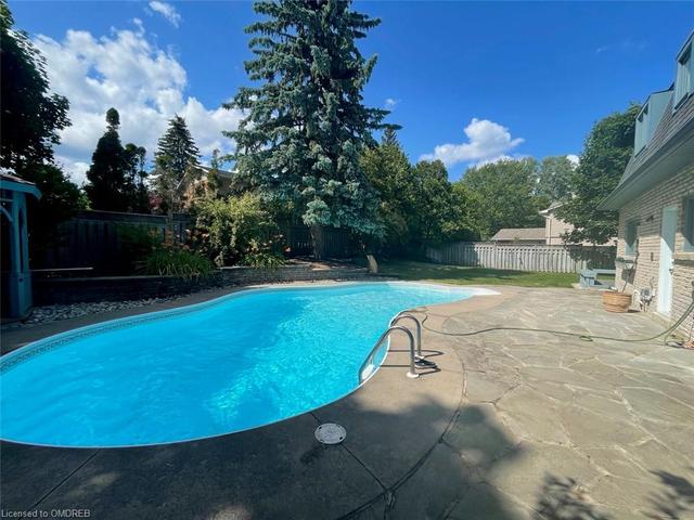 2269 All Saints Crescent, House detached with 4 bedrooms, 3 bathrooms and 4 parking in Oakville ON | Image 41