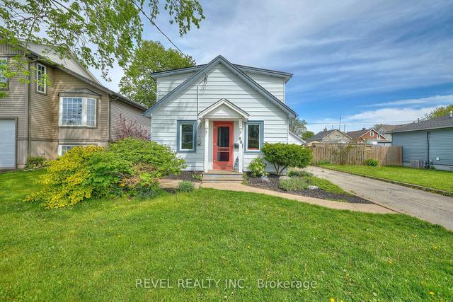 66 Knoll St, House detached with 3 bedrooms, 2 bathrooms and 5 parking in Port Colborne ON | Image 1