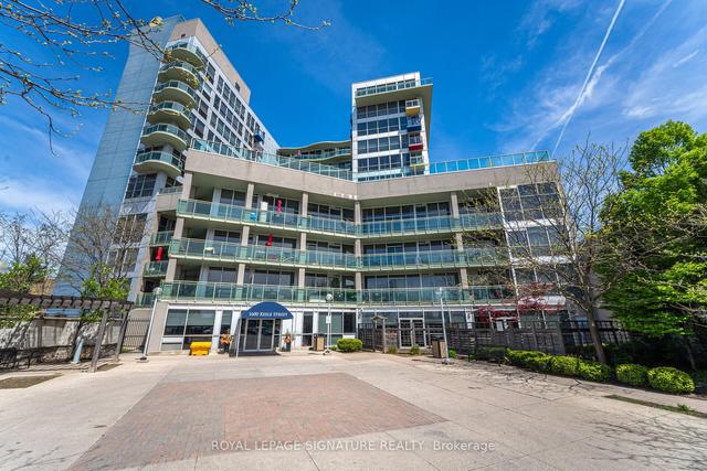 201 - 1600 Keele St, Condo with 1 bedrooms, 2 bathrooms and 1 parking in Toronto ON | Image 1
