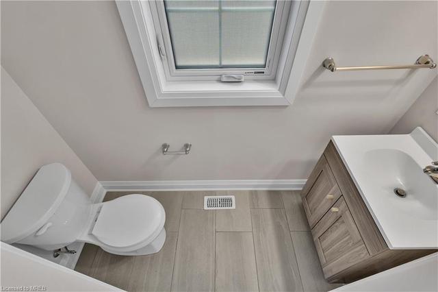 260 Woodbine Ave Ave, House detached with 5 bedrooms, 2 bathrooms and 5 parking in Kitchener ON | Image 42