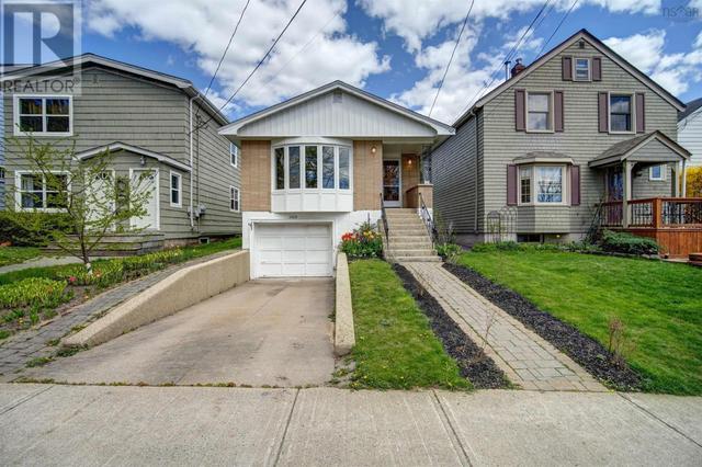 2569 Joseph St, House detached with 2 bedrooms, 2 bathrooms and null parking in Halifax NS | Image 1