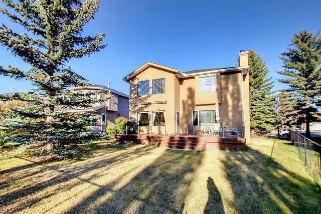 15499 Mckenzie Lake Way Se, House detached with 5 bedrooms, 2 bathrooms and 4 parking in Calgary AB | Image 40