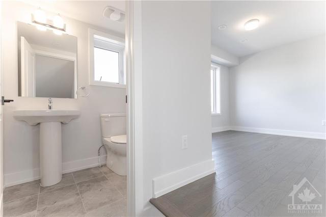 748 Kinstead Private, Townhouse with 3 bedrooms, 3 bathrooms and 2 parking in Ottawa ON | Image 9