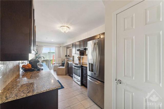 224 Macoun Cir, Townhouse with 3 bedrooms, 3 bathrooms and 3 parking in Ottawa ON | Image 12