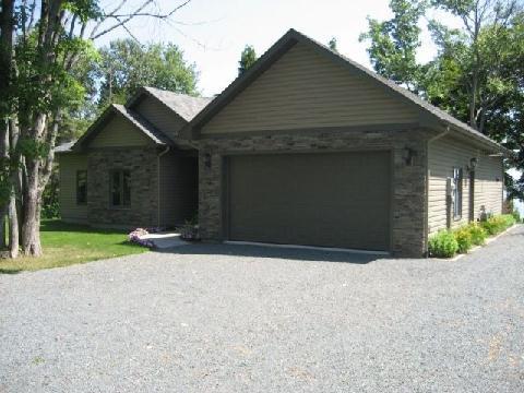 61 Algoma St, House detached with 3 bedrooms, 2 bathrooms and 2 parking in Thessalon ON | Image 1