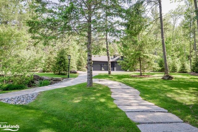 1032 The Tom Wroe Rd, House detached with 4 bedrooms, 4 bathrooms and null parking in Muskoka Lakes ON | Image 31