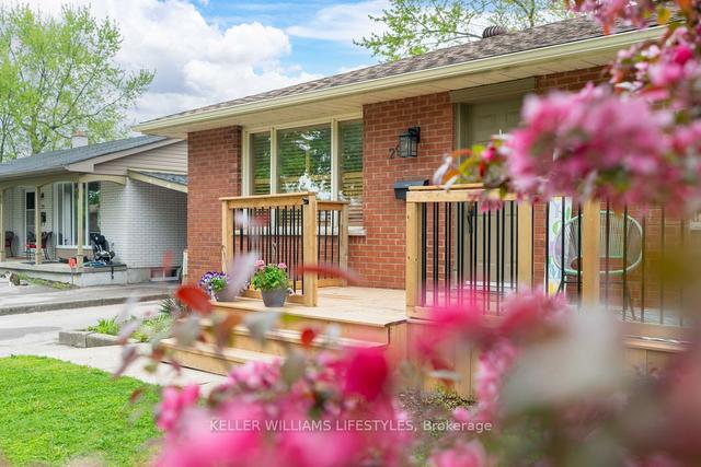 29 Antrim Cres, House detached with 3 bedrooms, 2 bathrooms and 4 parking in London ON | Image 12