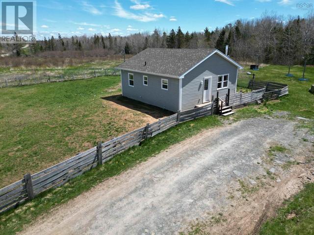 235 Macintosh Rd, House detached with 1 bedrooms, 1 bathrooms and null parking in East Hants NS | Image 1