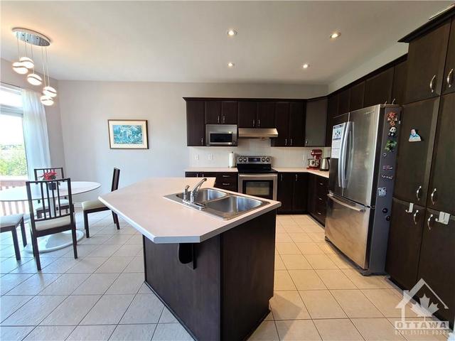 190 Keyrock Drive, House detached with 4 bedrooms, 3 bathrooms and 4 parking in Ottawa ON | Image 7