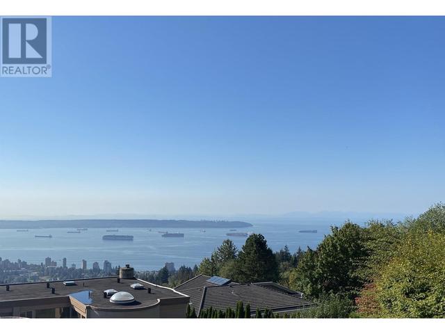 1538 Chippendale Crt, House detached with 5 bedrooms, 7 bathrooms and 3 parking in West Vancouver BC | Image 24
