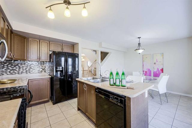 517 Rossland Rd E, House semidetached with 4 bedrooms, 4 bathrooms and 2 parking in Ajax ON | Image 18