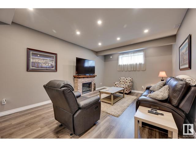 5748 Keeping Cr Sw, House detached with 4 bedrooms, 4 bathrooms and 4 parking in Edmonton AB | Image 35
