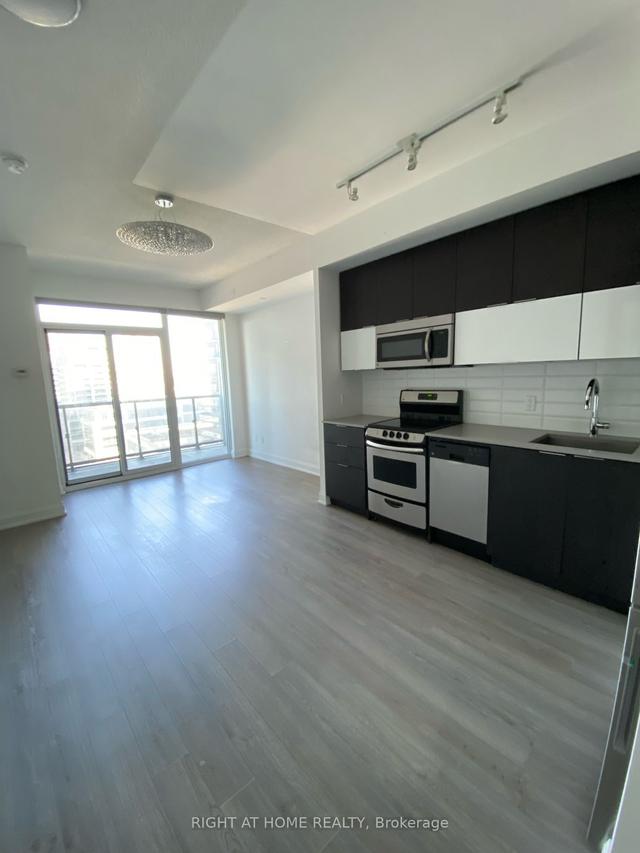 1001 - 56 Annie Craig Dr, Condo with 1 bedrooms, 1 bathrooms and 1 parking in Toronto ON | Image 6
