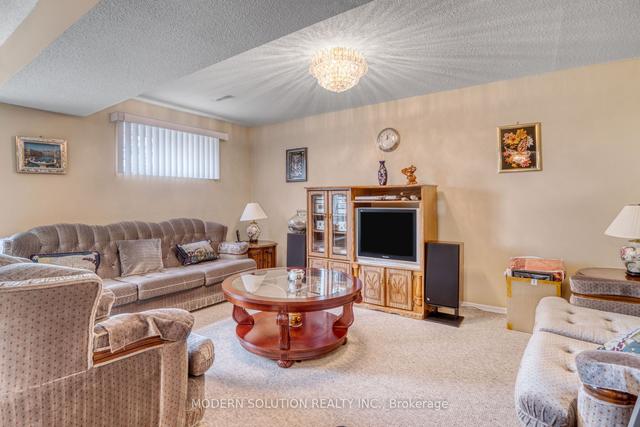 1662 Warren Dr, House semidetached with 3 bedrooms, 3 bathrooms and 4 parking in Mississauga ON | Image 28