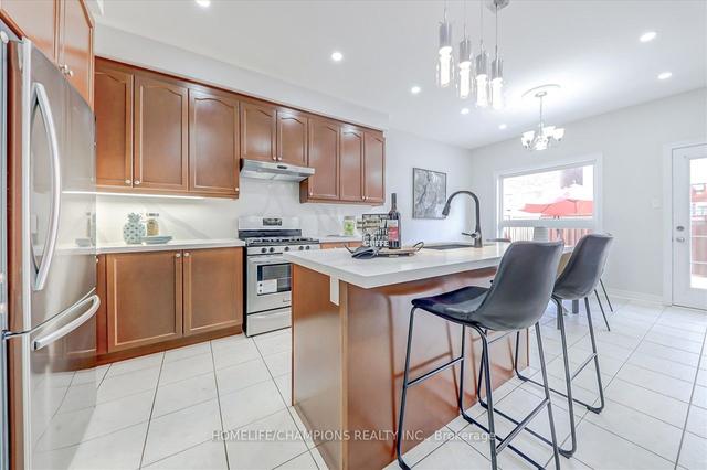 3 Cater Ave, House detached with 4 bedrooms, 3 bathrooms and 4 parking in Ajax ON | Image 2