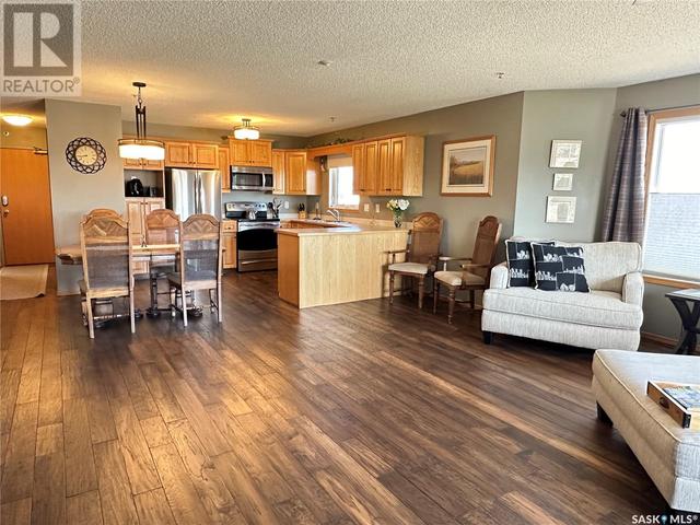 304 - 11 Coteau Ave W, Condo with 1 bedrooms, 2 bathrooms and null parking in Weyburn SK | Image 13