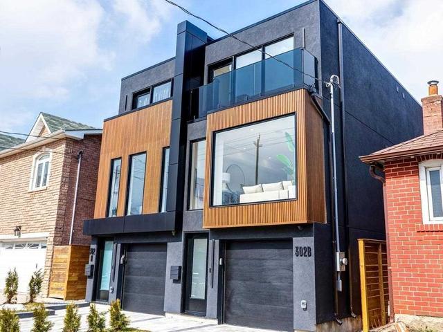 302b Cosburn Ave, House semidetached with 3 bedrooms, 4 bathrooms and 2 parking in Toronto ON | Image 23