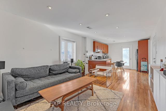 5 Jerome St, House detached with 3 bedrooms, 4 bathrooms and 4 parking in Toronto ON | Image 2