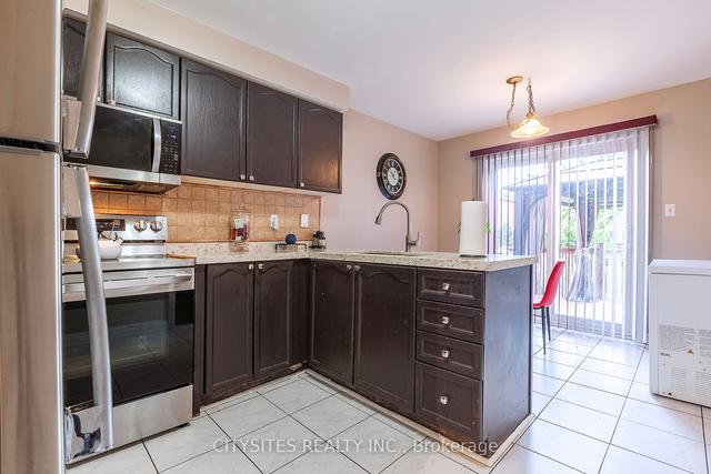 45 Ravenscliffe Ct, House detached with 3 bedrooms, 4 bathrooms and 4 parking in Brampton ON | Image 8