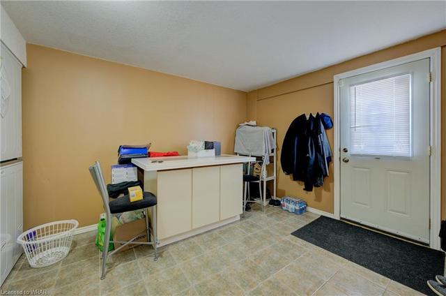 894 Strasburg Road, House detached with 4 bedrooms, 2 bathrooms and 3 parking in Kitchener ON | Image 23