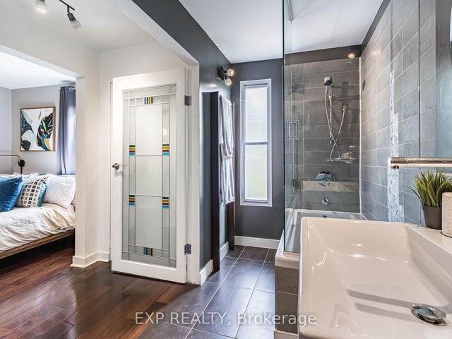 19 Phin Ave, House semidetached with 3 bedrooms, 3 bathrooms and 1 parking in Toronto ON | Image 15