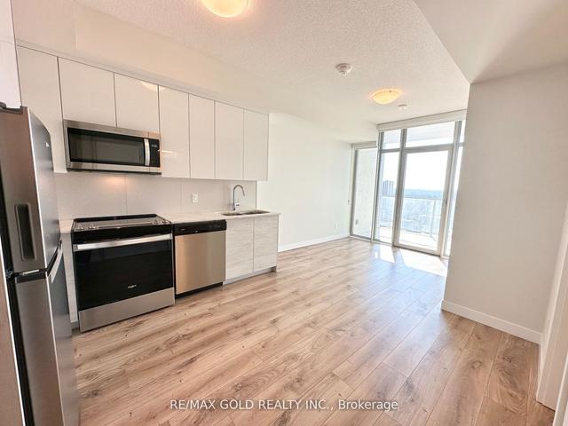 1510 - 60 Frederick St, Condo with 1 bedrooms, 2 bathrooms and 0 parking in Kitchener ON | Image 4