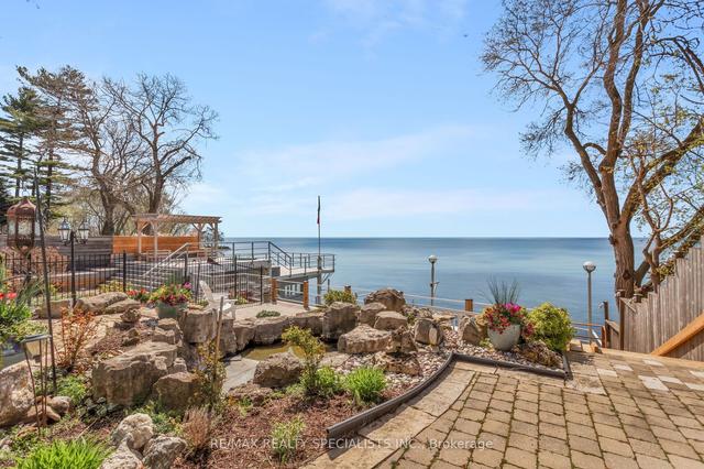 327a Lake Promenade, House detached with 4 bedrooms, 4 bathrooms and 6 parking in Toronto ON | Image 10
