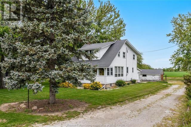 289 Rd 11, House detached with 5 bedrooms, 1 bathrooms and null parking in Kingsville ON | Image 3