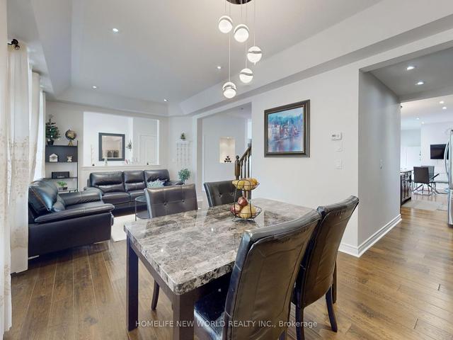 11 Honey Glen Ave, House detached with 4 bedrooms, 3 bathrooms and 5 parking in Markham ON | Image 4