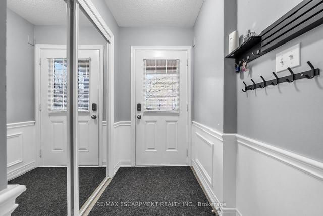 35 - 233 Duskywing Way, Townhouse with 3 bedrooms, 4 bathrooms and 2 parking in Oakville ON | Image 34