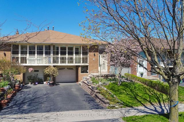 272 Pellatt Ave, House semidetached with 4 bedrooms, 2 bathrooms and 3 parking in Toronto ON | Image 1