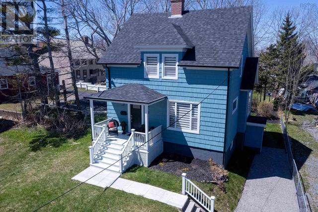 35 York, House detached with 3 bedrooms, 2 bathrooms and null parking in Cape Breton NS | Image 26