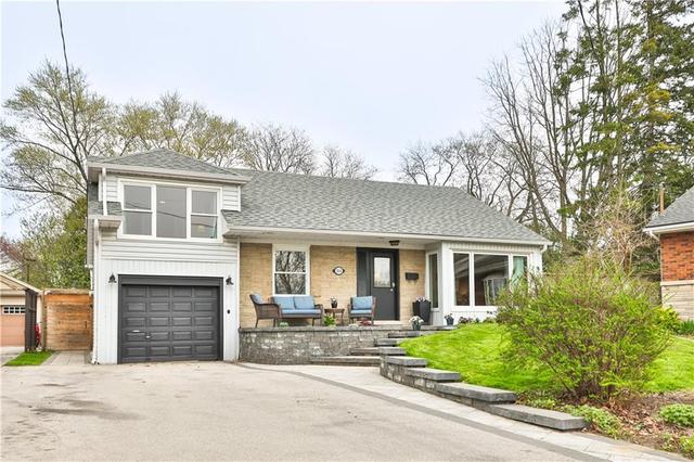 313 East Side Cres, House detached with 4 bedrooms, 2 bathrooms and 4 parking in Burlington ON | Image 1