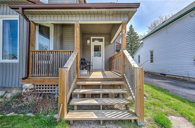 21 Hughes St, House detached with 2 bedrooms, 2 bathrooms and 3 parking in St. Thomas ON | Image 28