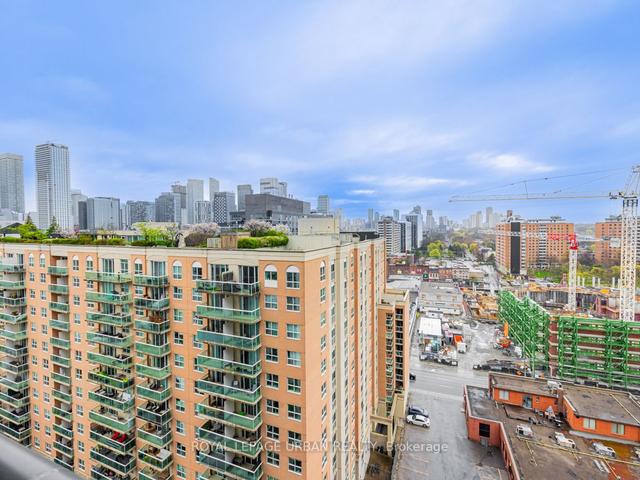 1915 - 400 Adelaide St E, Condo with 2 bedrooms, 2 bathrooms and 1 parking in Toronto ON | Image 18