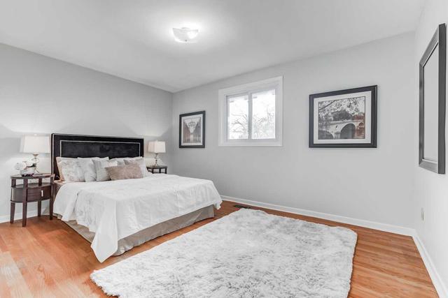 91 Golfdown Dr, House detached with 3 bedrooms, 2 bathrooms and 4 parking in Toronto ON | Image 8